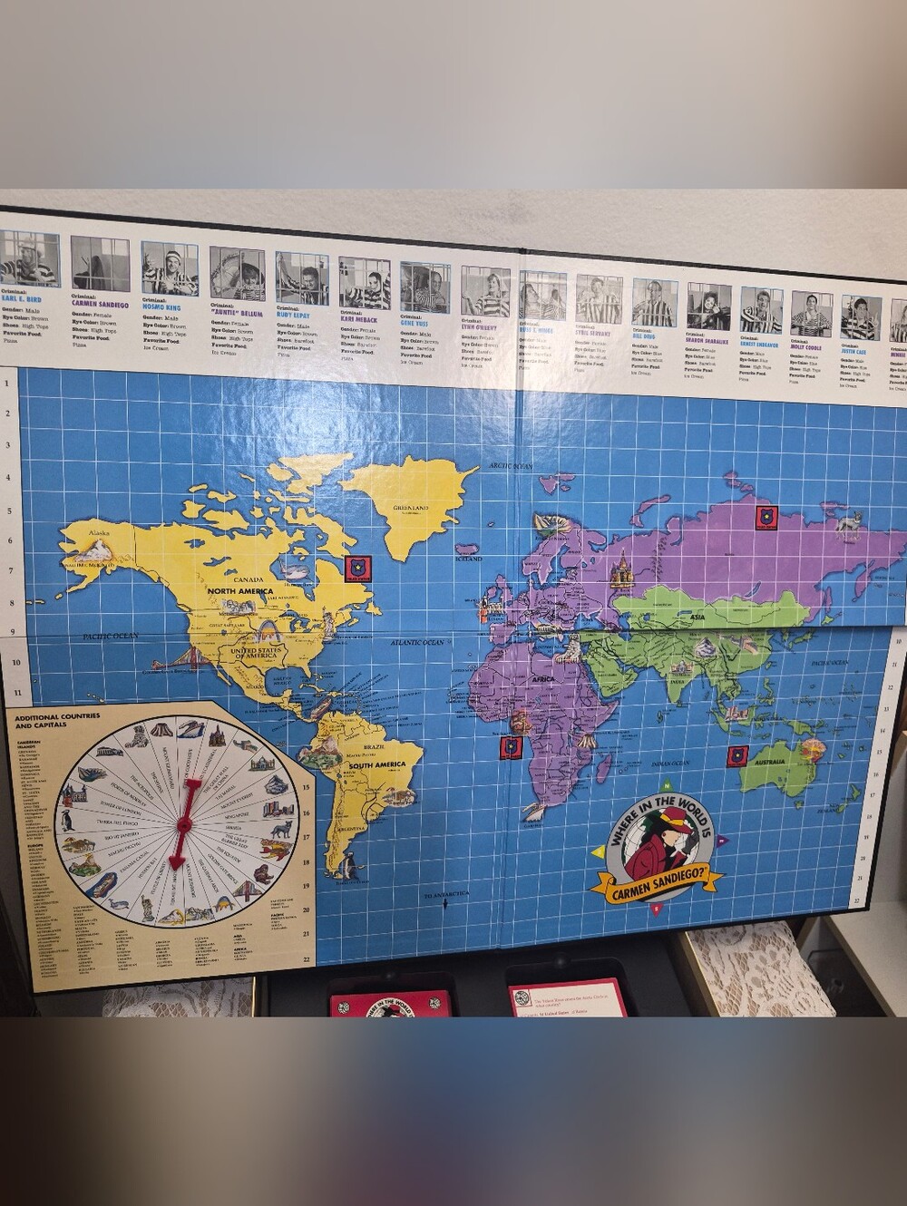 Carmen Sandiego Board Game - Picture 5 of 6